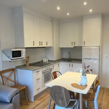 Calido Apartamento En * Somo